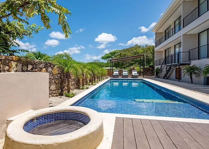 Maravilla Estates, Beach, Prime Location, Family & Friends Apartment *